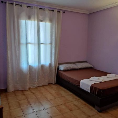 La Habitacion Del Piso Room In The Apartment Alicante Exterior photo