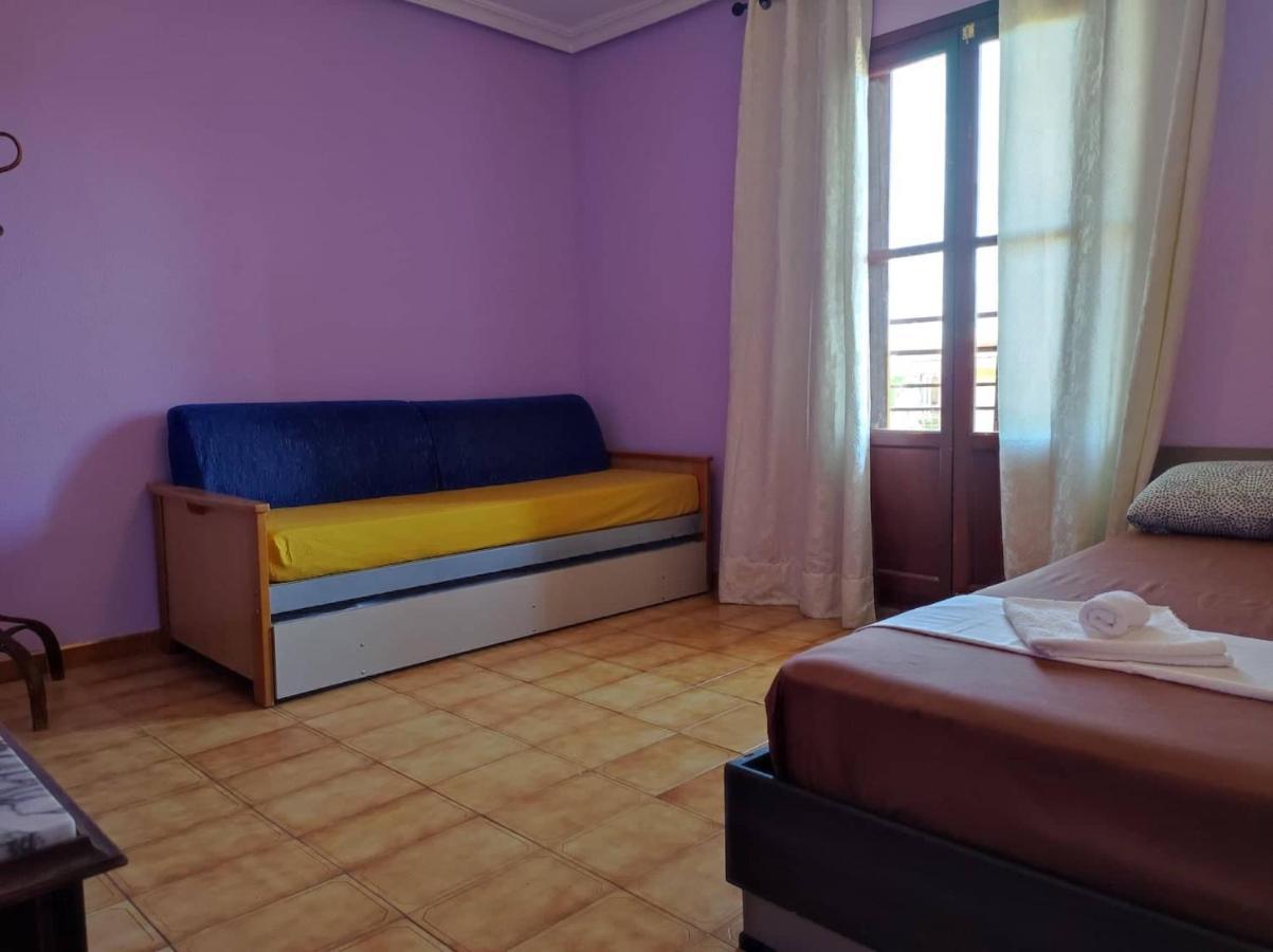 La Habitacion Del Piso Room In The Apartment Alicante Exterior photo
